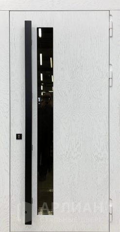 Фото «Входная белая дверь White с усиленными петлями и серой фурнитурой №1»